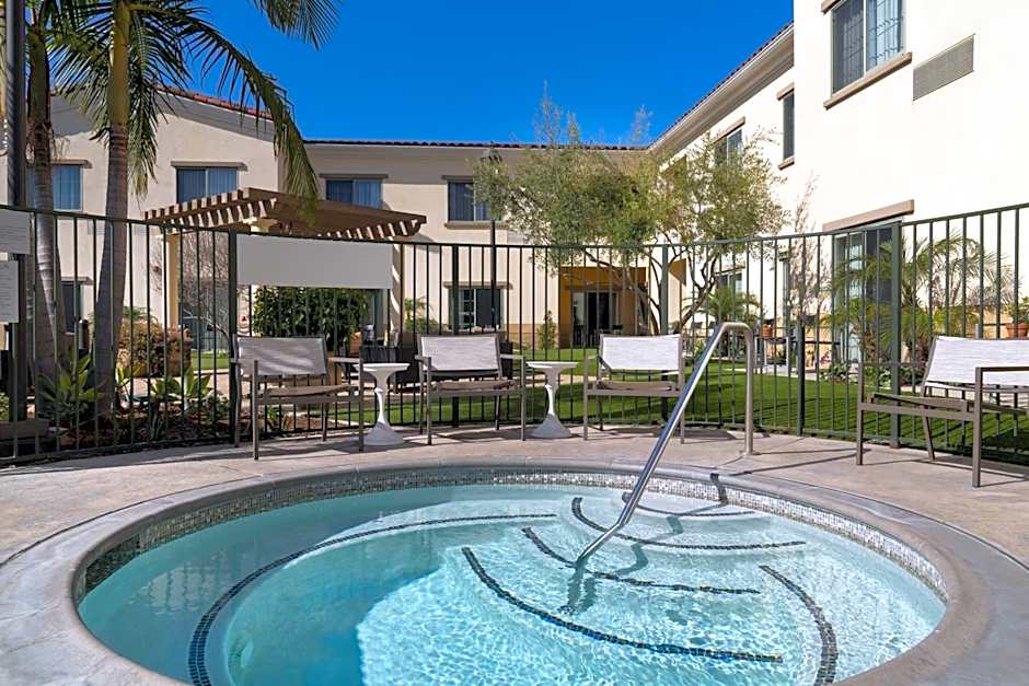 Courtyard by Marriott Santa Barbara Goleta
