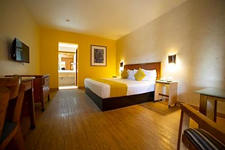 Double Room with Pool View