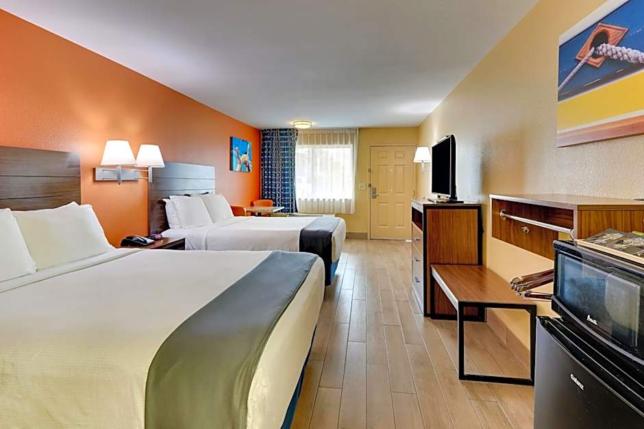Captains Quarters Inn