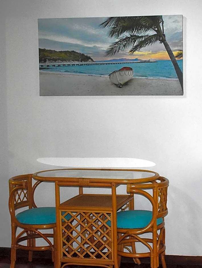 Oskar's Rain Forest Retreat