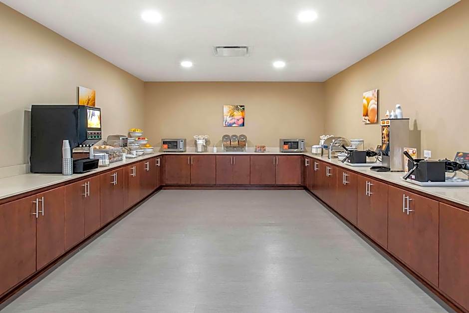 Comfort Inn & Suites Ames Near ISU Campus