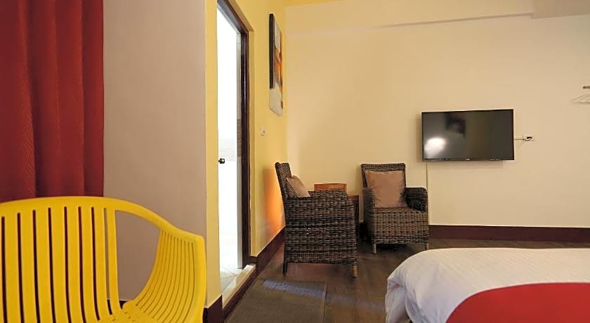 角舍背包客棧 -近火車站