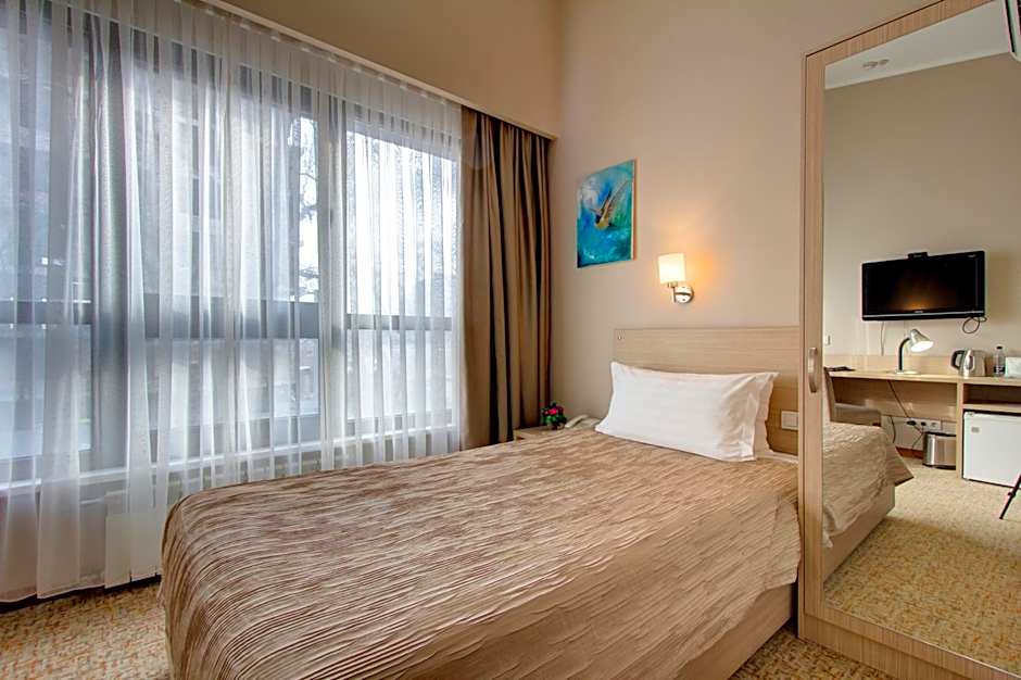 Photo 1 of 4 of Superior