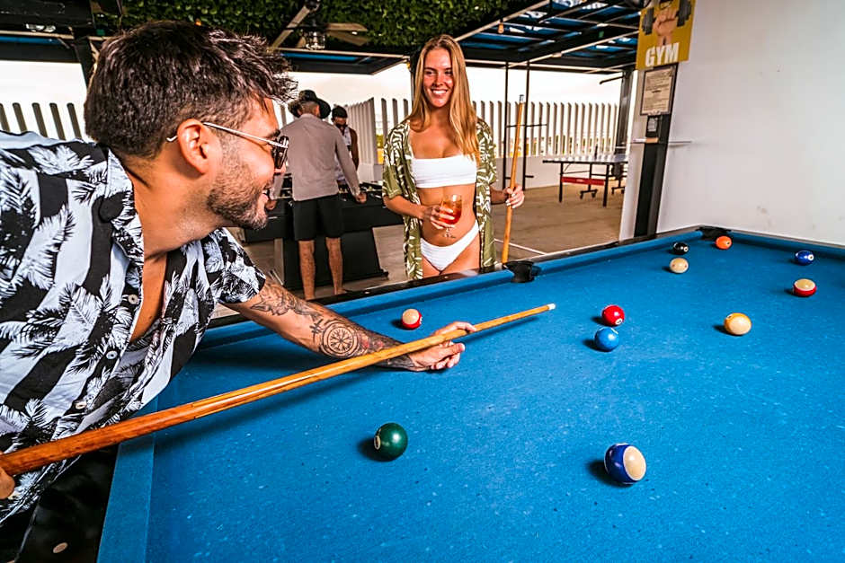 Nomads Party Hostel – Cancun, TX