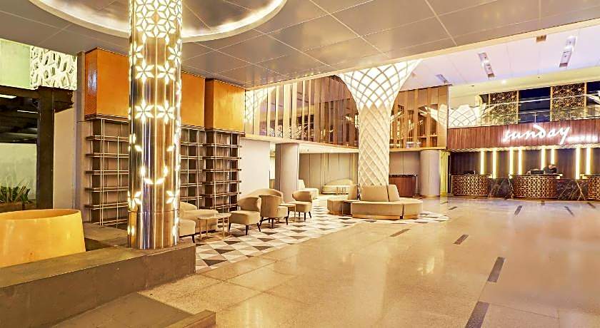 Sunday Hotel Arshika Sunset Road