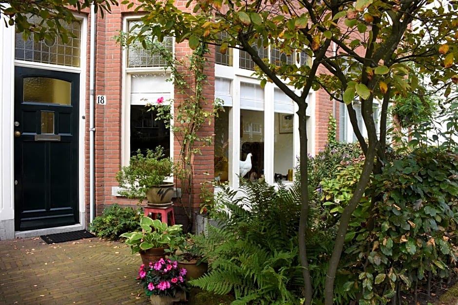 Bed & Breakfast Leonie – The Hague, WV