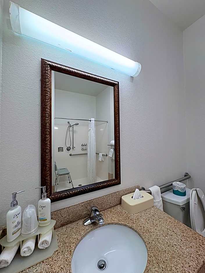 Country Inn & Suites by Radisson, Terrell