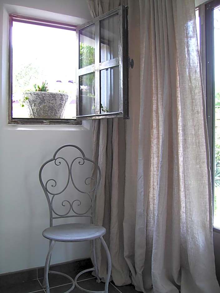 "Le Vent d'Étoile" B&B and Guesthouses