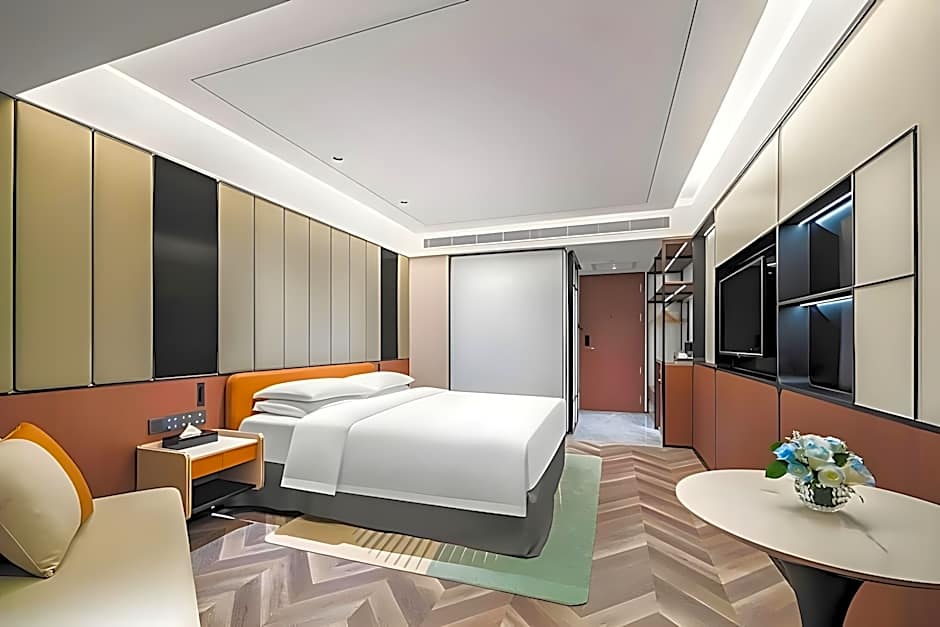 Emperor Hotel