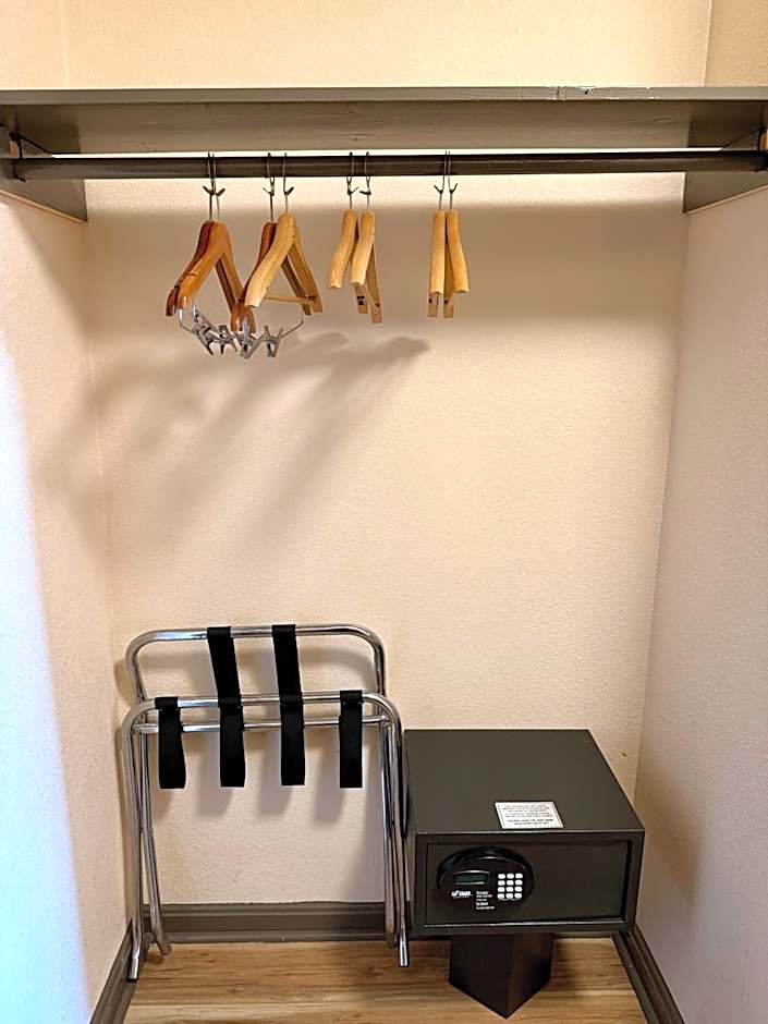 Super 8 by Wyndham Hillsville