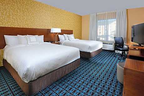 Queen Room with Two Queen Beds, Bathtub and Transfer Shower - Mobility Access/Hearing Accessible