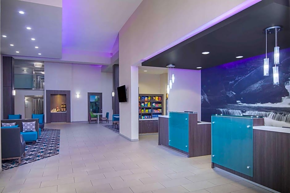 La Quinta Inn & Suites by Wyndham Chattanooga - East Ridge