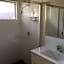Holland Park Motel
