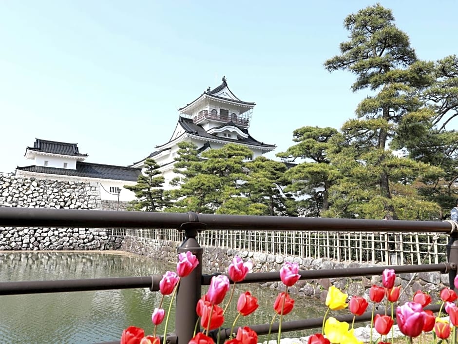 Toyama Town Hotel