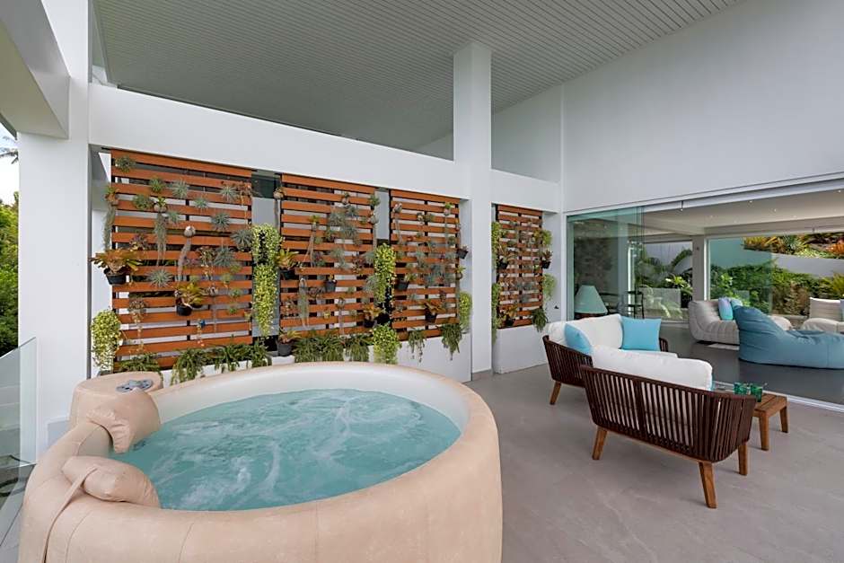 Panoramic Duplex Studio