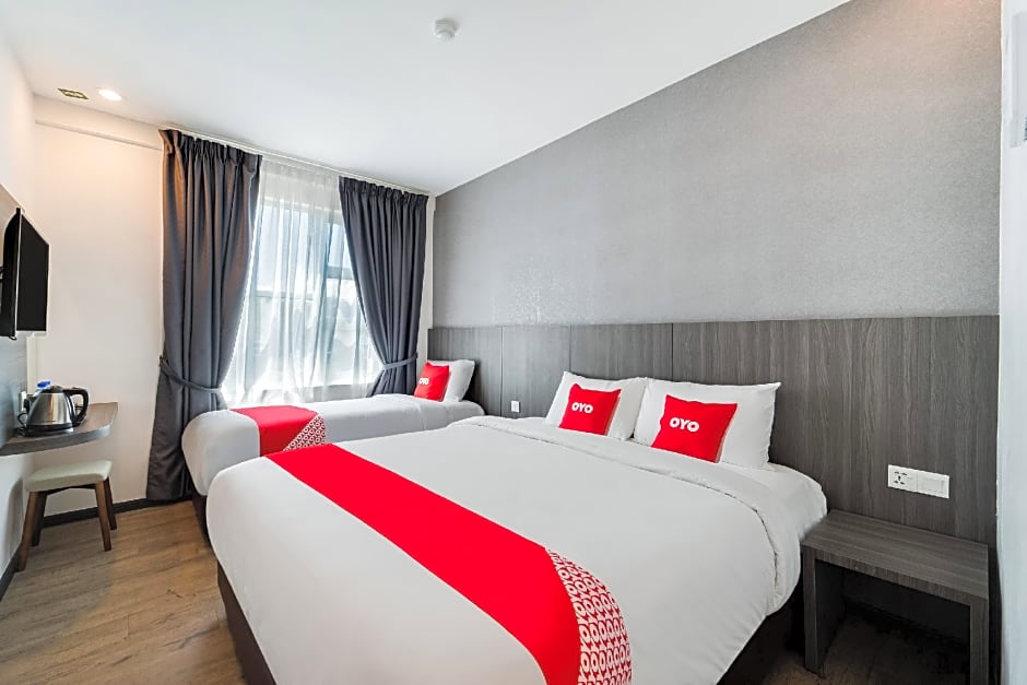 Capital O 89386 Stay 365 Hotel