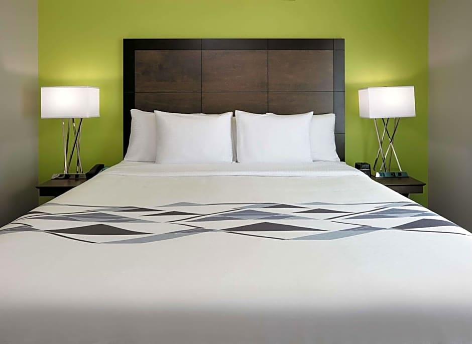La Quinta Inn & Suites by Wyndham Tyler South