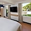 voco Surfside Aruba by IHG