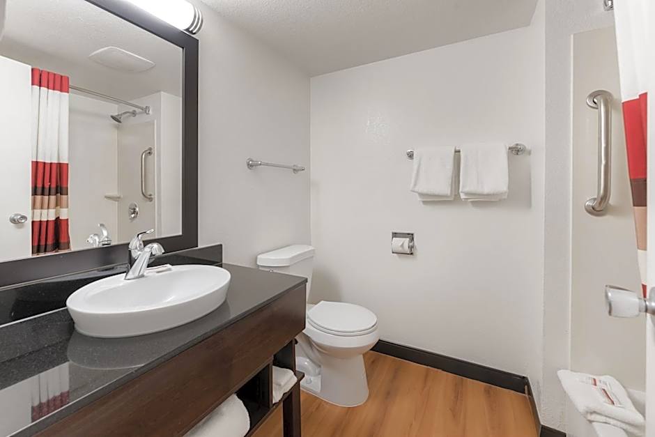 Red Roof PLUS+ Columbus - Worthington