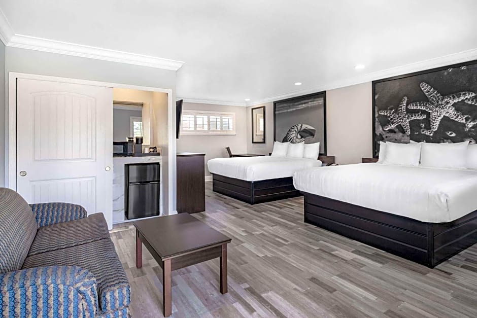 Aura Inn Monterey