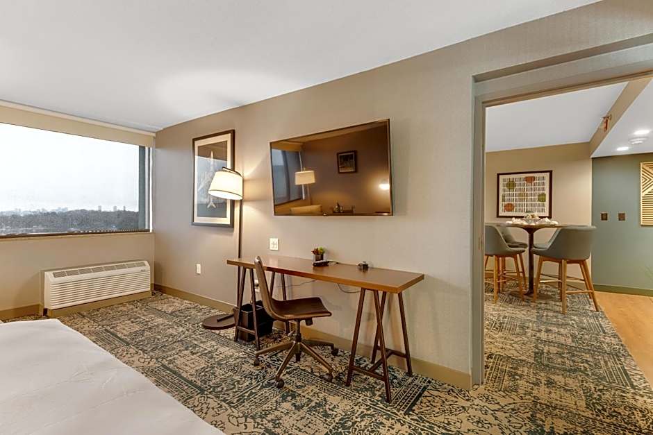 Four Points by Sheraton Boston Newton