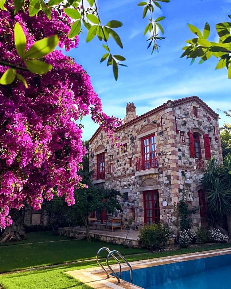 Alacati Zeytin Konak Hotel