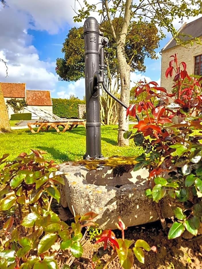 Hôtel Le Manoir De Mathan Crépon à la campagne 5 mn d'Arromanches et 10 mn de Bayeux