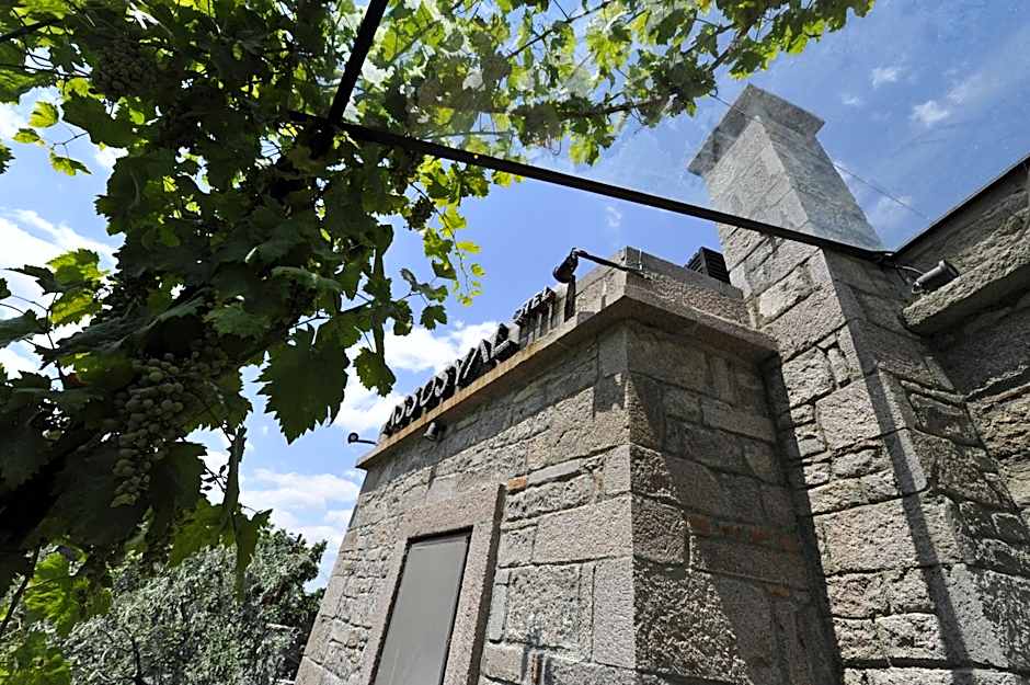 Assosyal Hotel