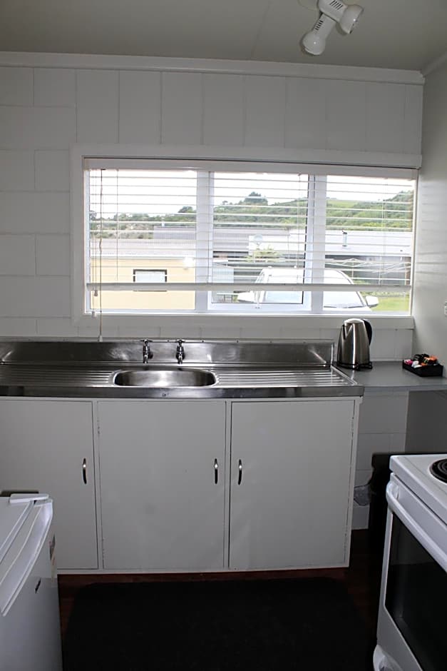 Sierra Beachfront Motel