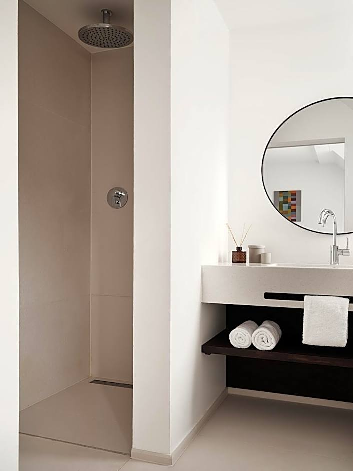 Bob W Munich Schwabing