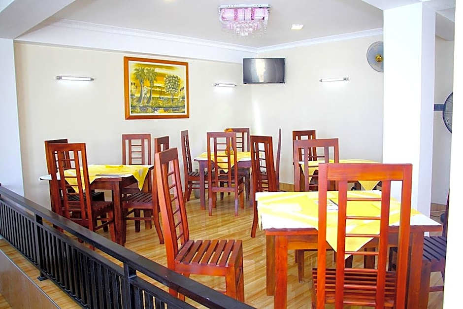 Queens Beach Hotel