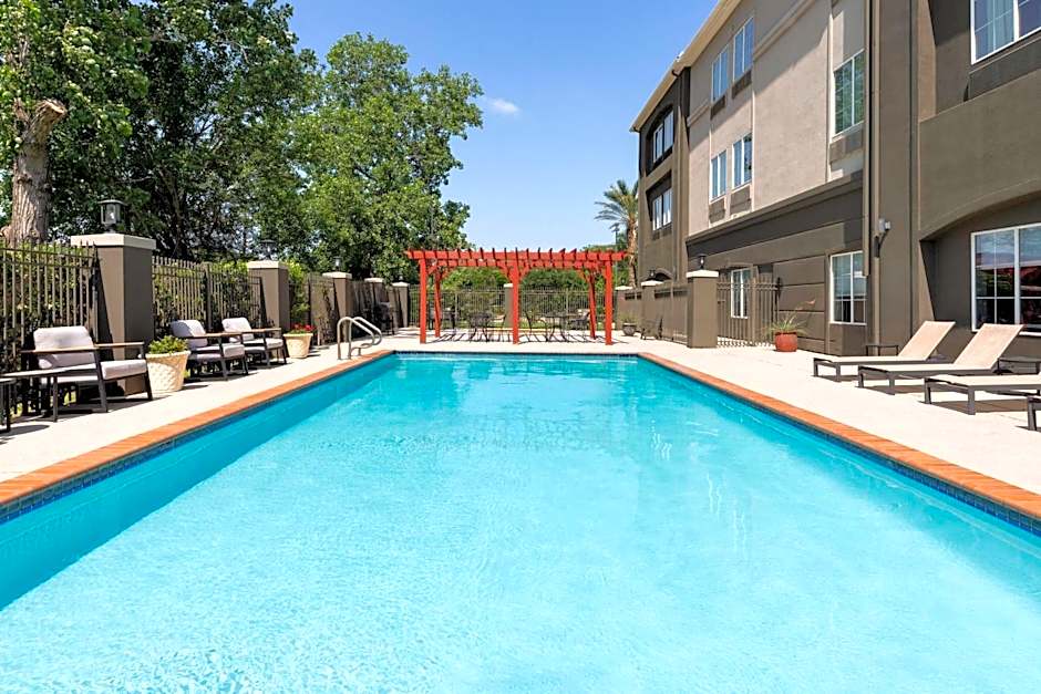 La Quinta Inn & Suites by Wyndham Brookshire