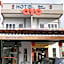 OYO 89915 EAST MOUNT HOTEL