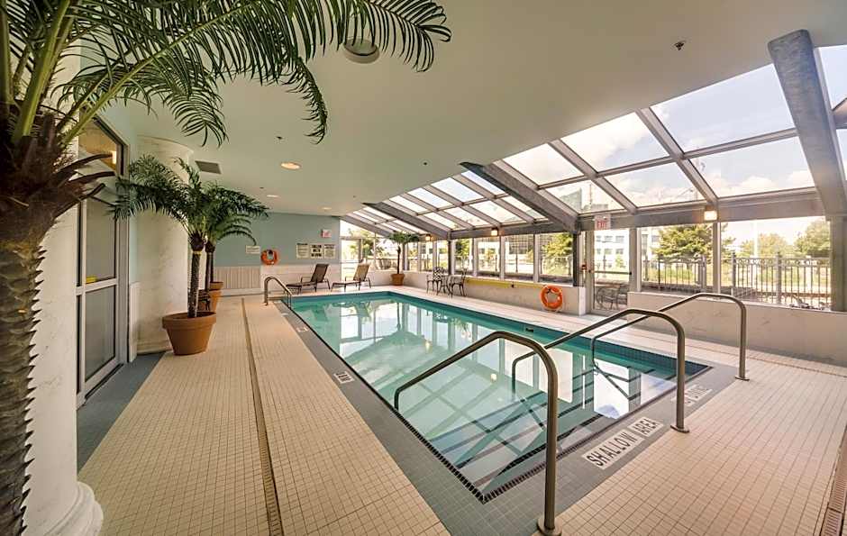 Monte Carlo Inn & Suites Downtown Markham