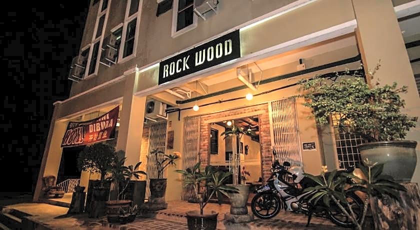 Rock Wood Hotel