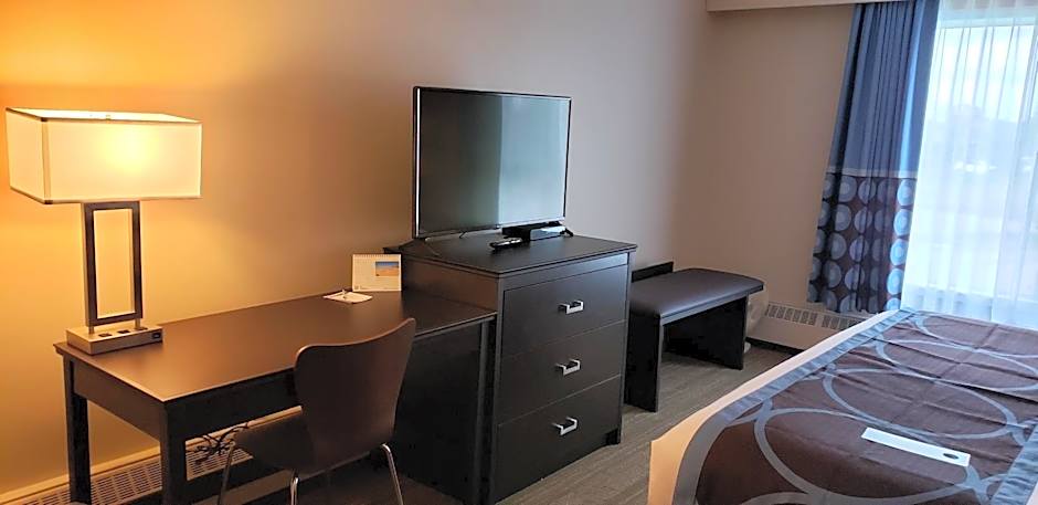 Super 8 by Wyndham Spruce Grove