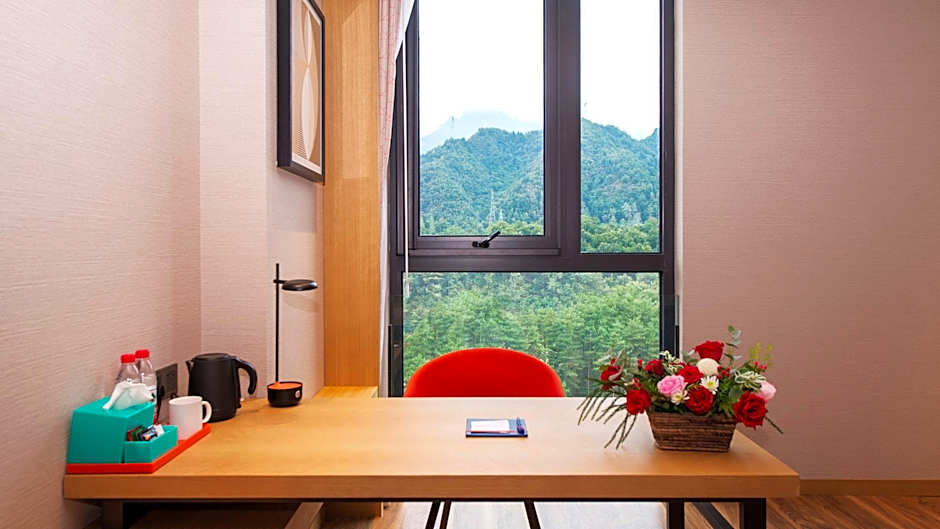 Holiday Inn Express Luanchuan By IHG