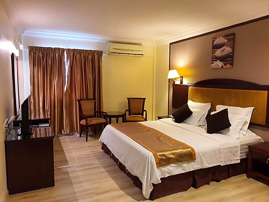 Photo 1 of 6 of Deluxe Suite