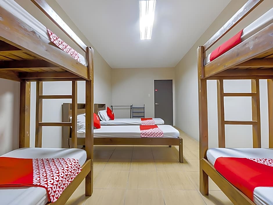 Metro Deluxe Residences near OWWA Pasay