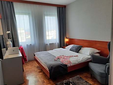Rooms Vodisek - Depandansa Hotela Capris Capodistria Boutique