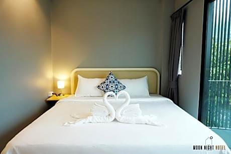 Deluxe Room - No Window