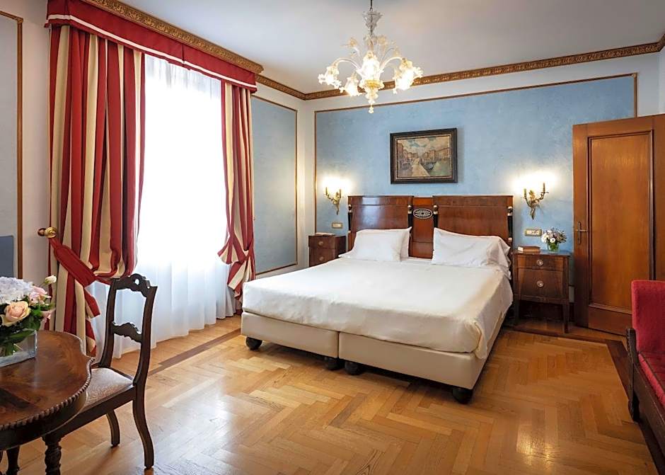 Due Torri Hotel