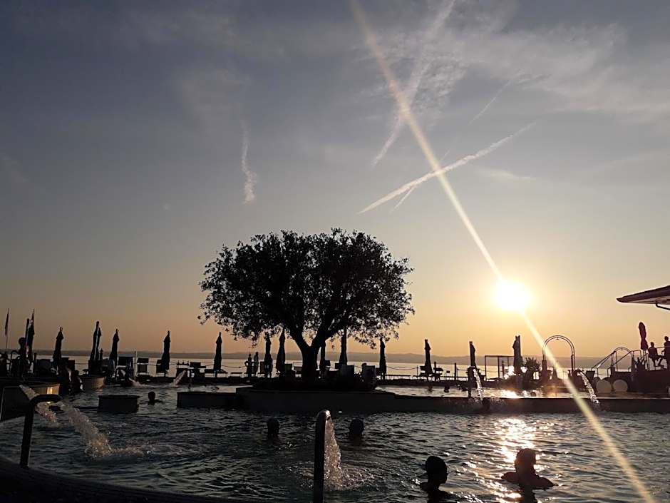 Le Rêve - Lake view rooms