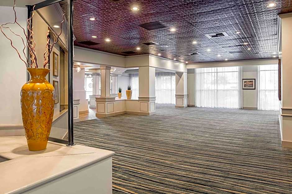 Embassy Suites By Hilton Hotel Seattle-Tacoma International Airport