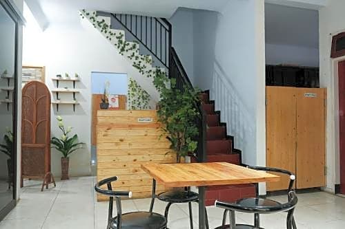 OYO 1380 Velodrome Family House Syariah