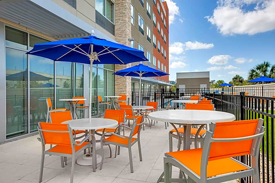 Holiday Inn Express & Suites Sanford- Lake Mary By IHG