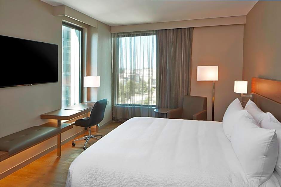 AC Hotel by Marriott Seattle Bellevue/Downtown