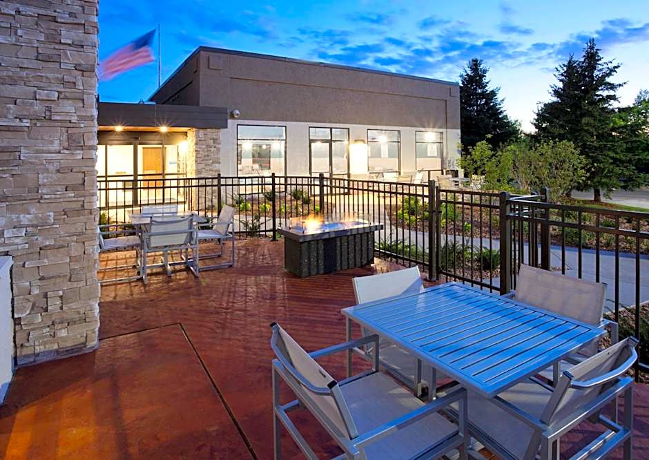 Holiday Inn Express Hotel & Suites Minneapolis-Golden Valley By IHG
