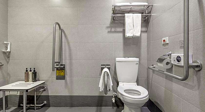 CHECK inn Taipei Xinyi