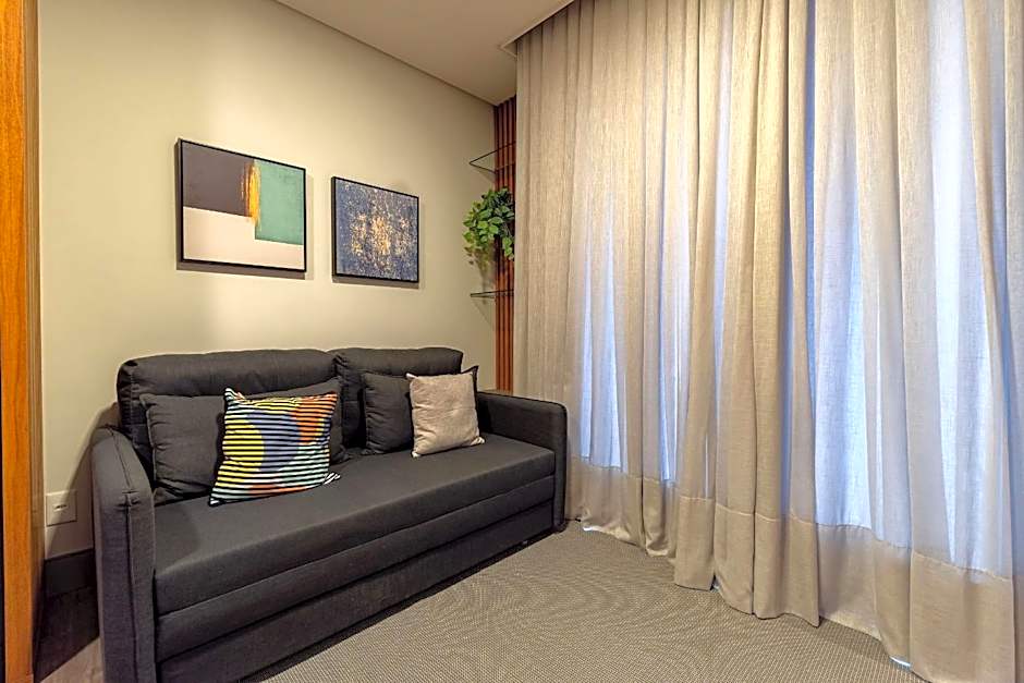 AION suítes 103 - Compacto e luxuoso Loft - Rooftop com piscina e academia - À poucos passos da praia